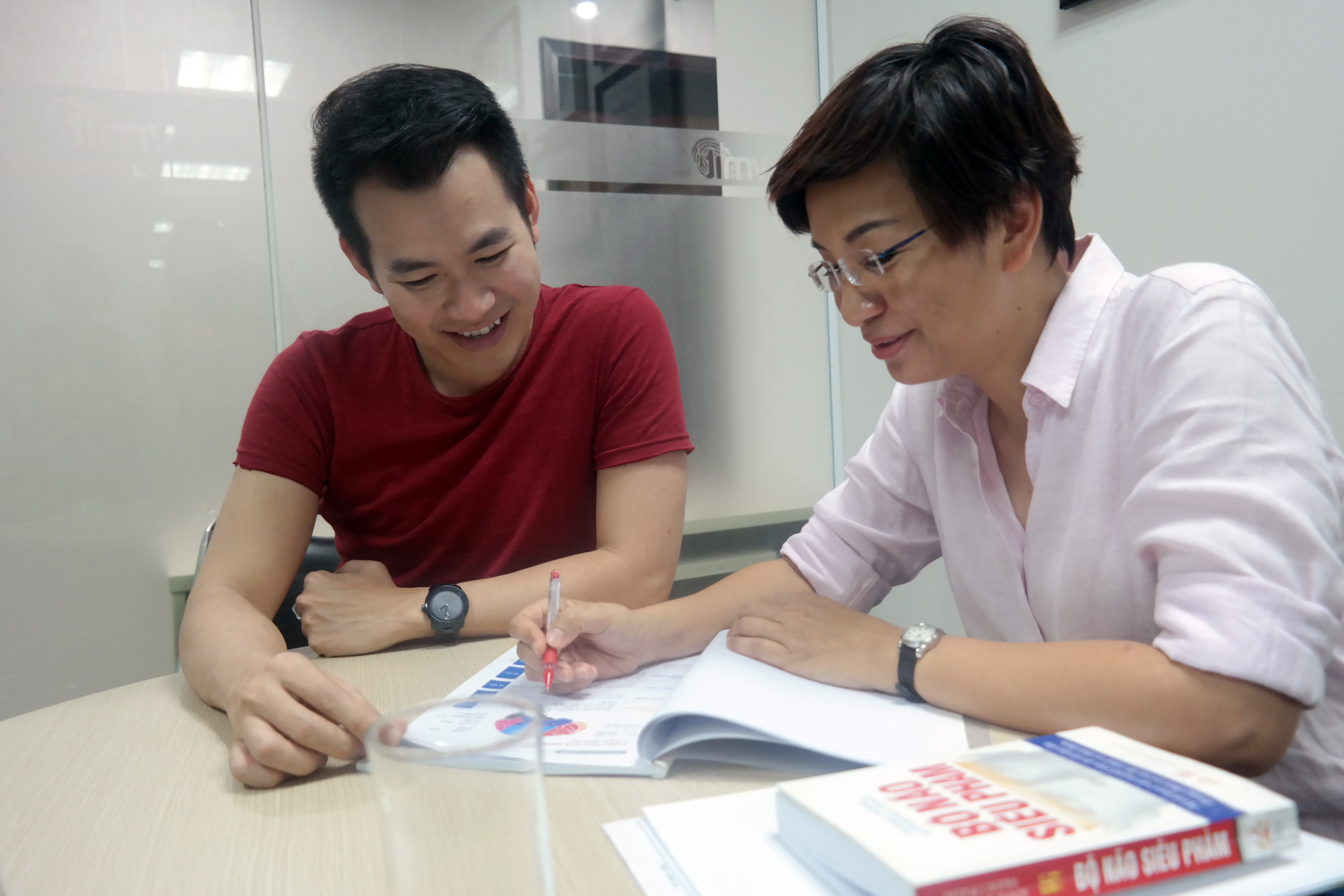 Hồ Trung Dũng đã tìm hiểu và sử dụng dịch vụ sinh trắc học dấu