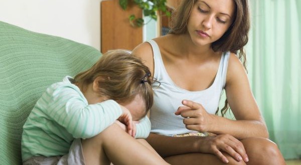 Ngưng xả rác vào tâm hồn con trẻ!