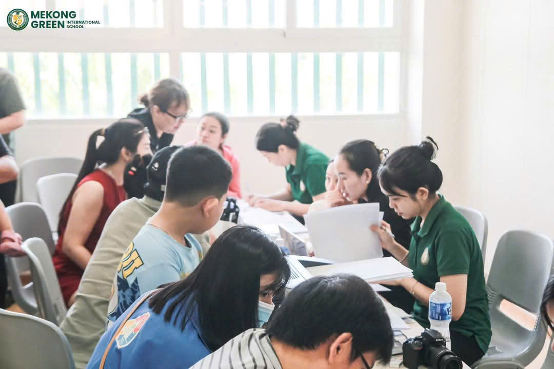 Chuyên gia VMIT Vietnam trình bày về ứng dụng sinh trắc học vân tay trong giáo dục tại Kiên Giang