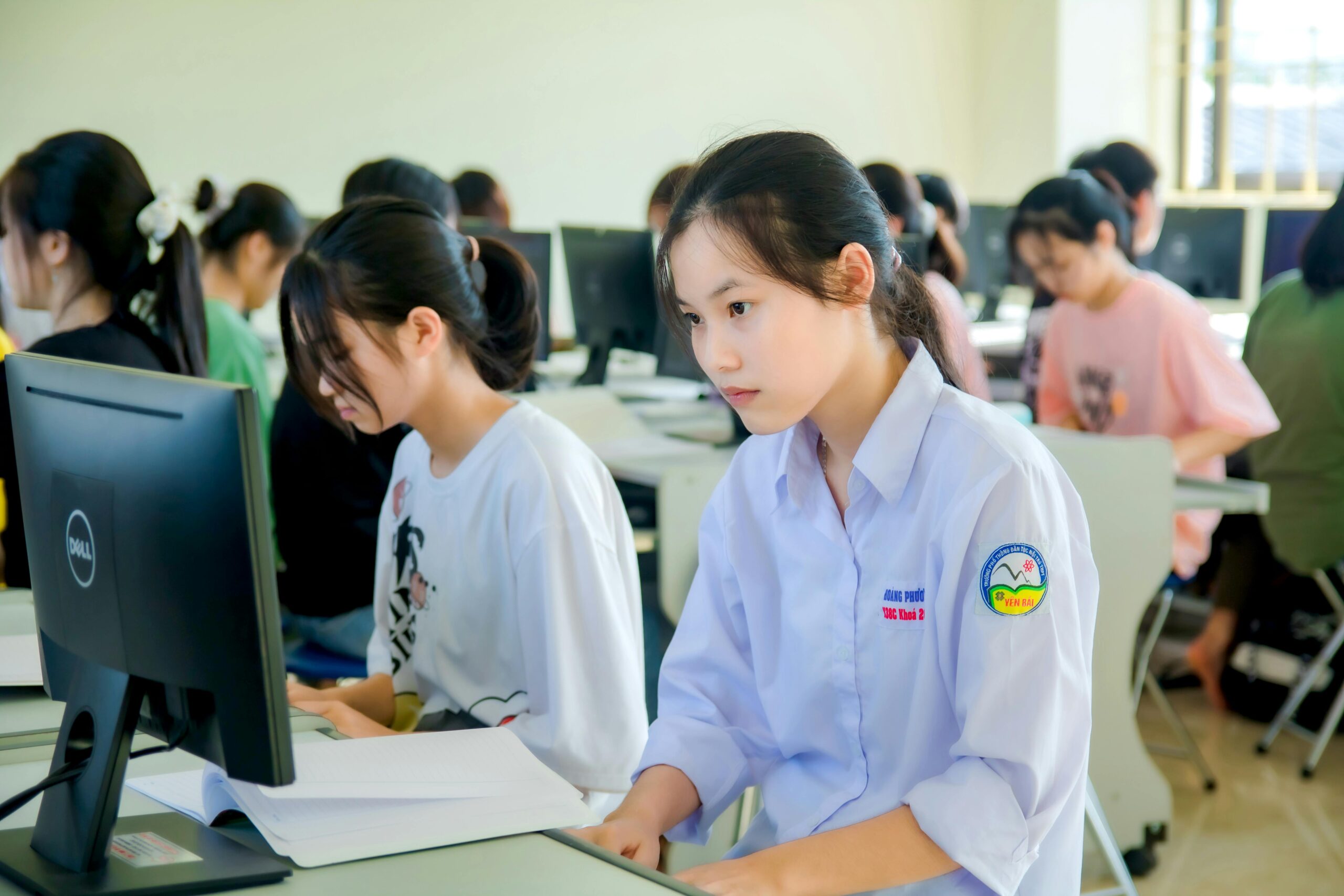 Học sinh & Sinh viên