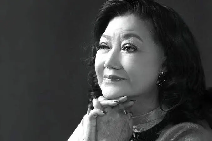 Phân tích vân tay NSND Kim Cương — Nghệ sĩ nhân dân, sân khấu Nam Bộ